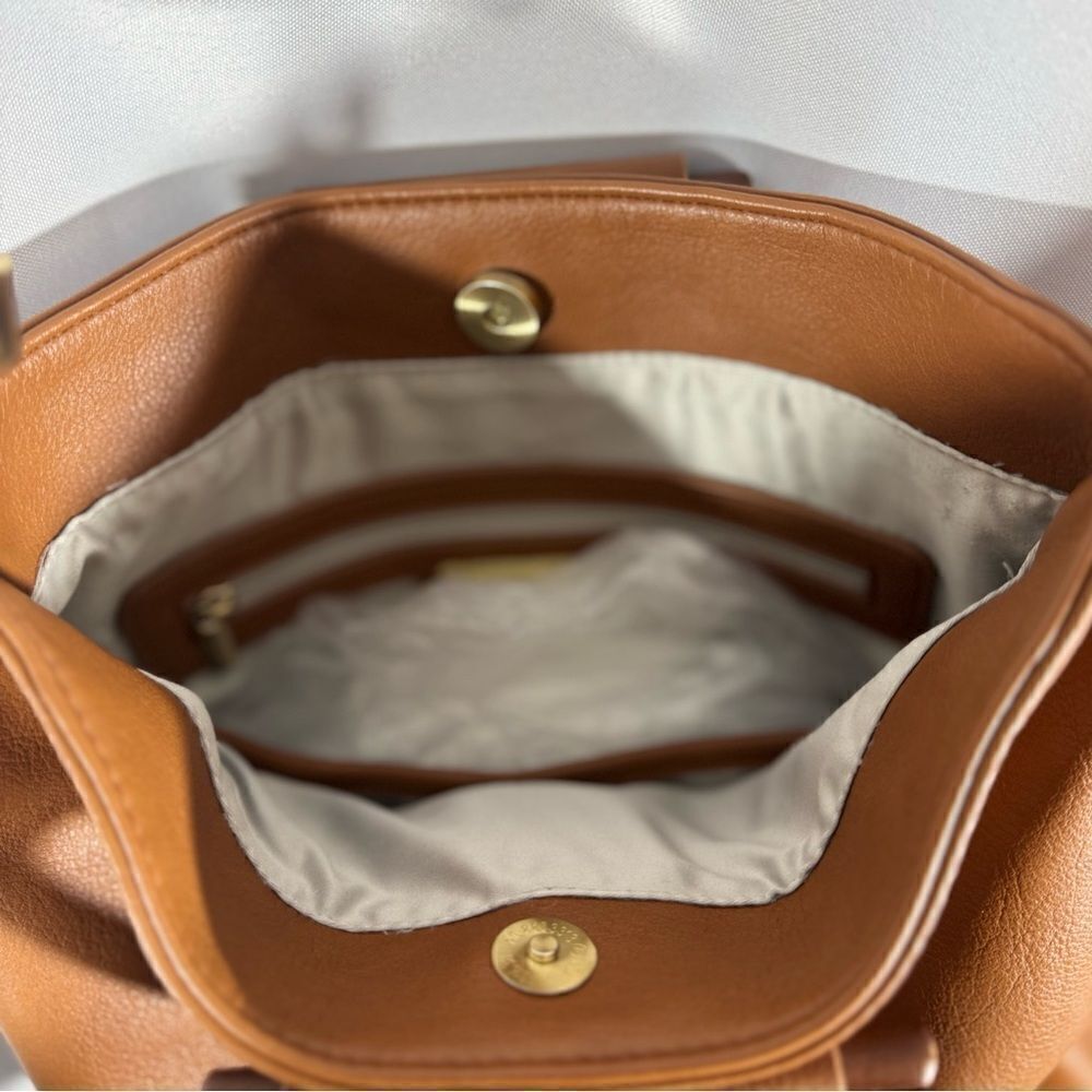URBAN ORIGINALS OVER SHOULDER HAND BAG TAN NEW - Picture 3 of 5